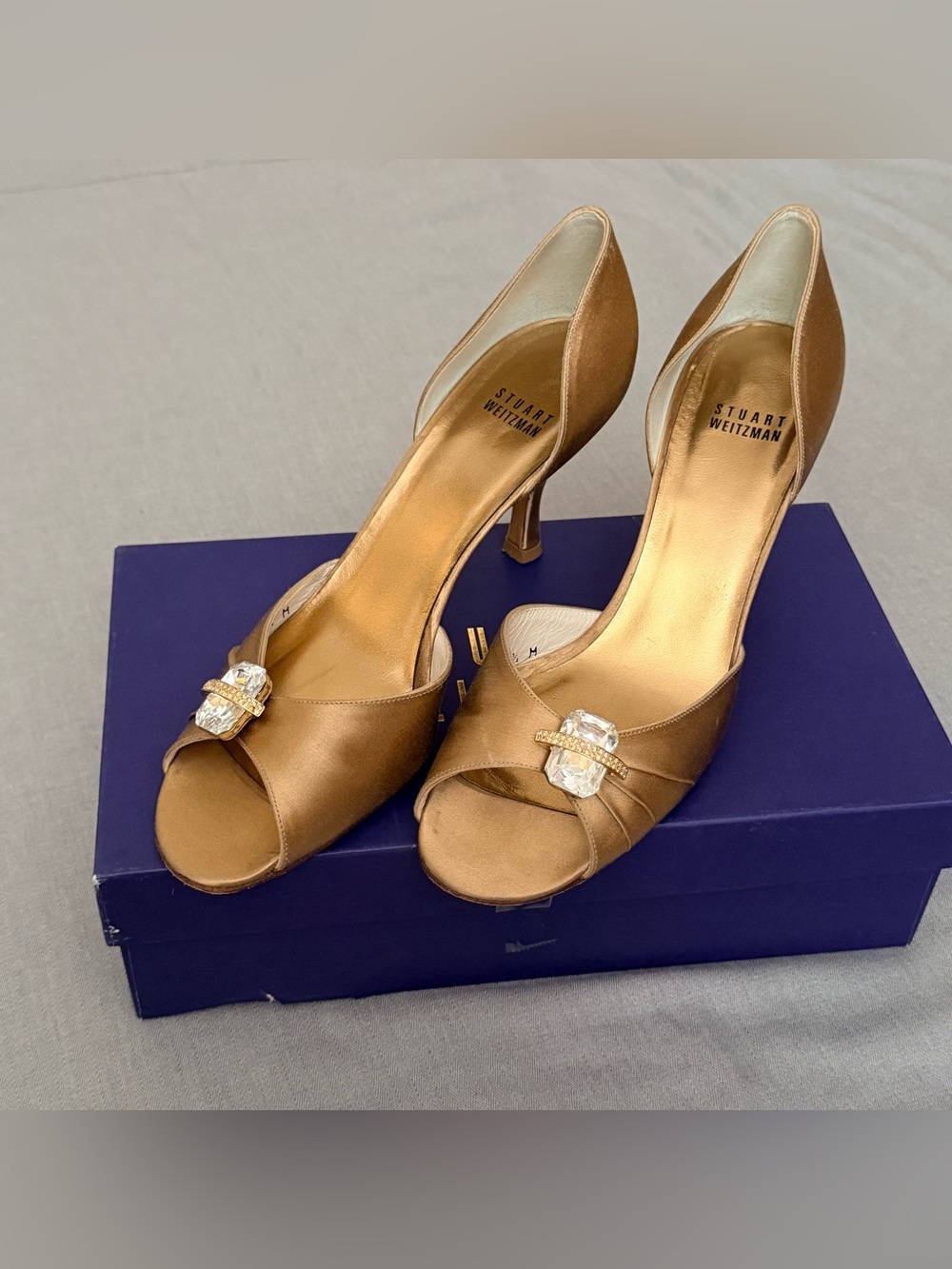 Stuart Weitzman Gold Rhinestone D'Orsay Open Toe Heels Slip On Solid 8.5 w/ Box